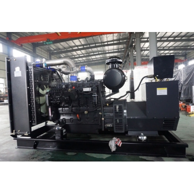 120kw上柴動(dòng)力柴油發(fā)電機(jī)組-上柴股份4缸柴油機(jī)6HTAA6.5-G31柴油發(fā)電機(jī)組,缸徑/行程：105/124mm,柴油發(fā)電機(jī)組水冷發(fā)動(dòng)機(jī)功率141KW,柴油發(fā)電機(jī)組配套馬拉松斯坦福發(fā)電機(jī)。廠價(jià)直銷歡迎選購：13773399855。